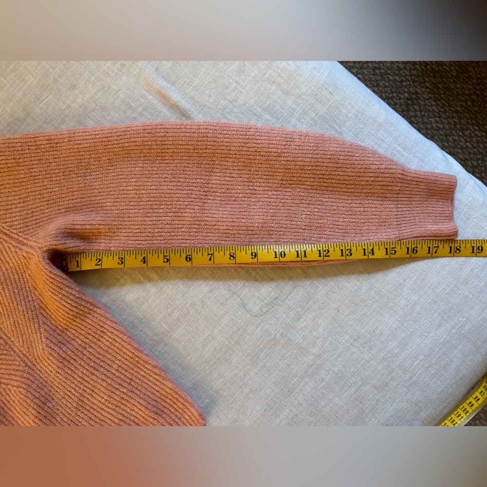 Wool sweater - Picture 10 of 12